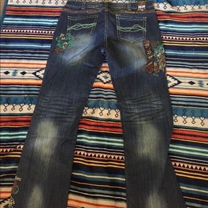 Cowgirl Tuff Unbelievable sprit jeans